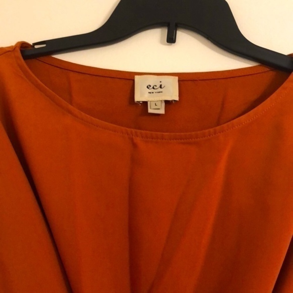 Eci Burnt Orange Tie Waist 3/4 sleeve long silky blouse size large - Picture 6 of 9